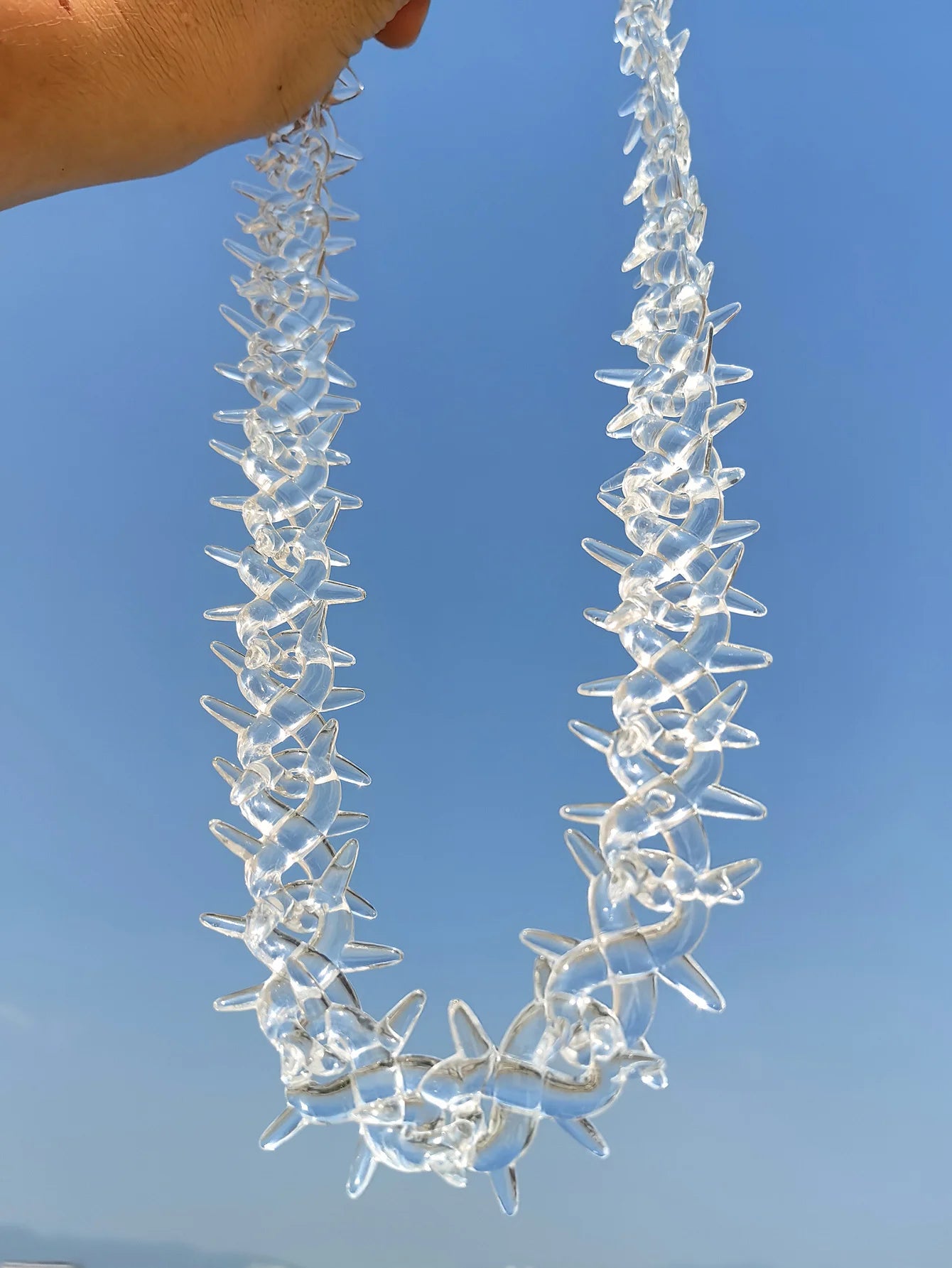 Trendy Transparent Clear Acrylic Big Juese Pendant Necklace for Men Hiphop Brambles Wire Jesus Christ Necklaces Male Jewelry